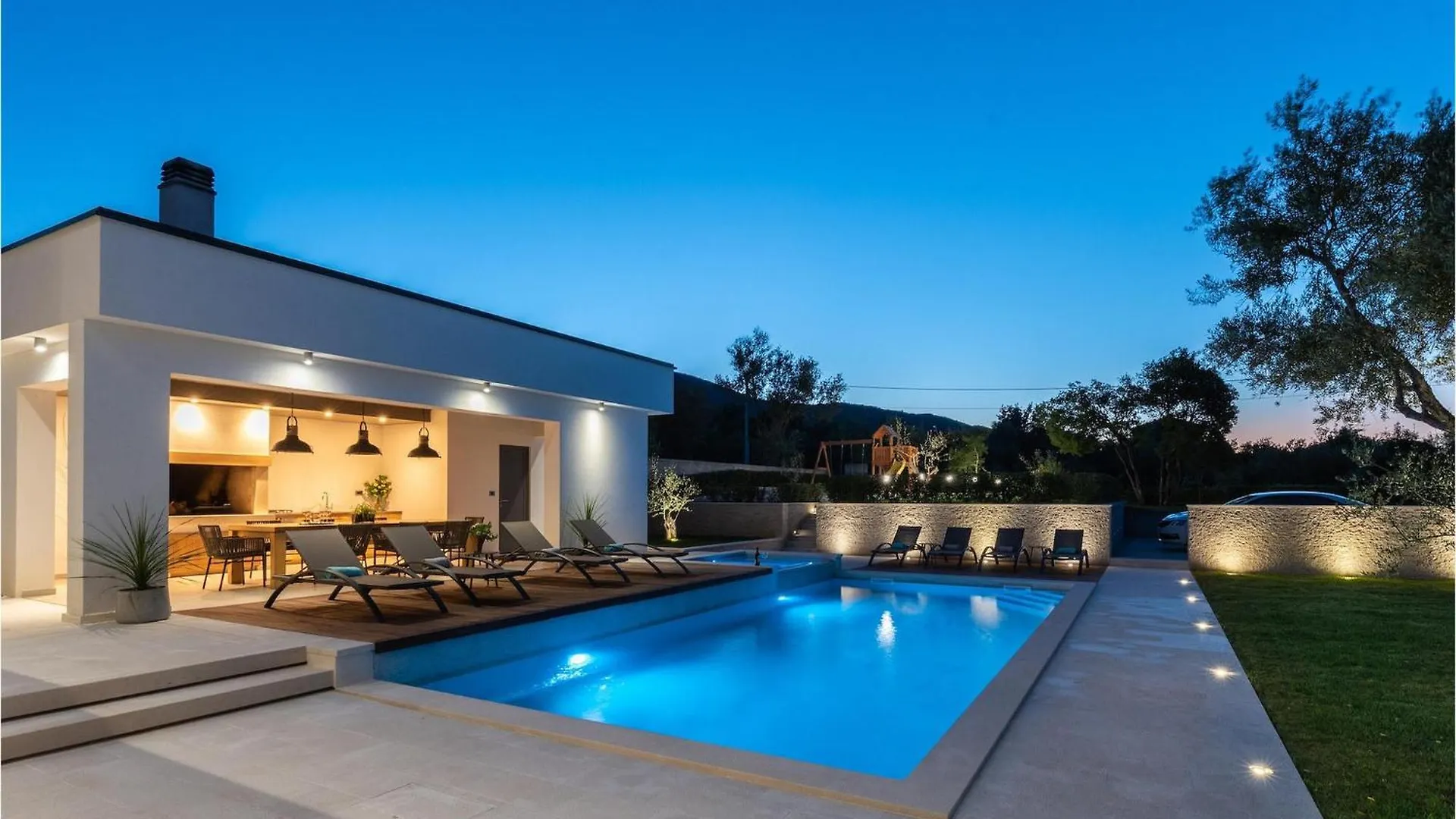 Villa Laurea Drenje  Holiday home