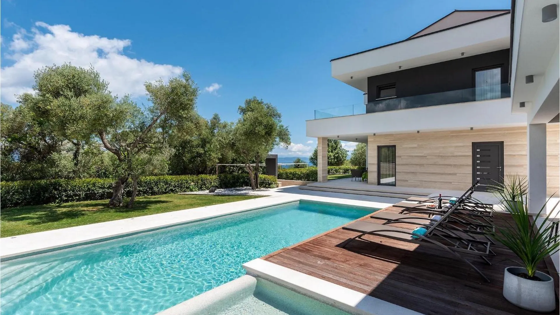 Villa Laurea Drenje  Croatia