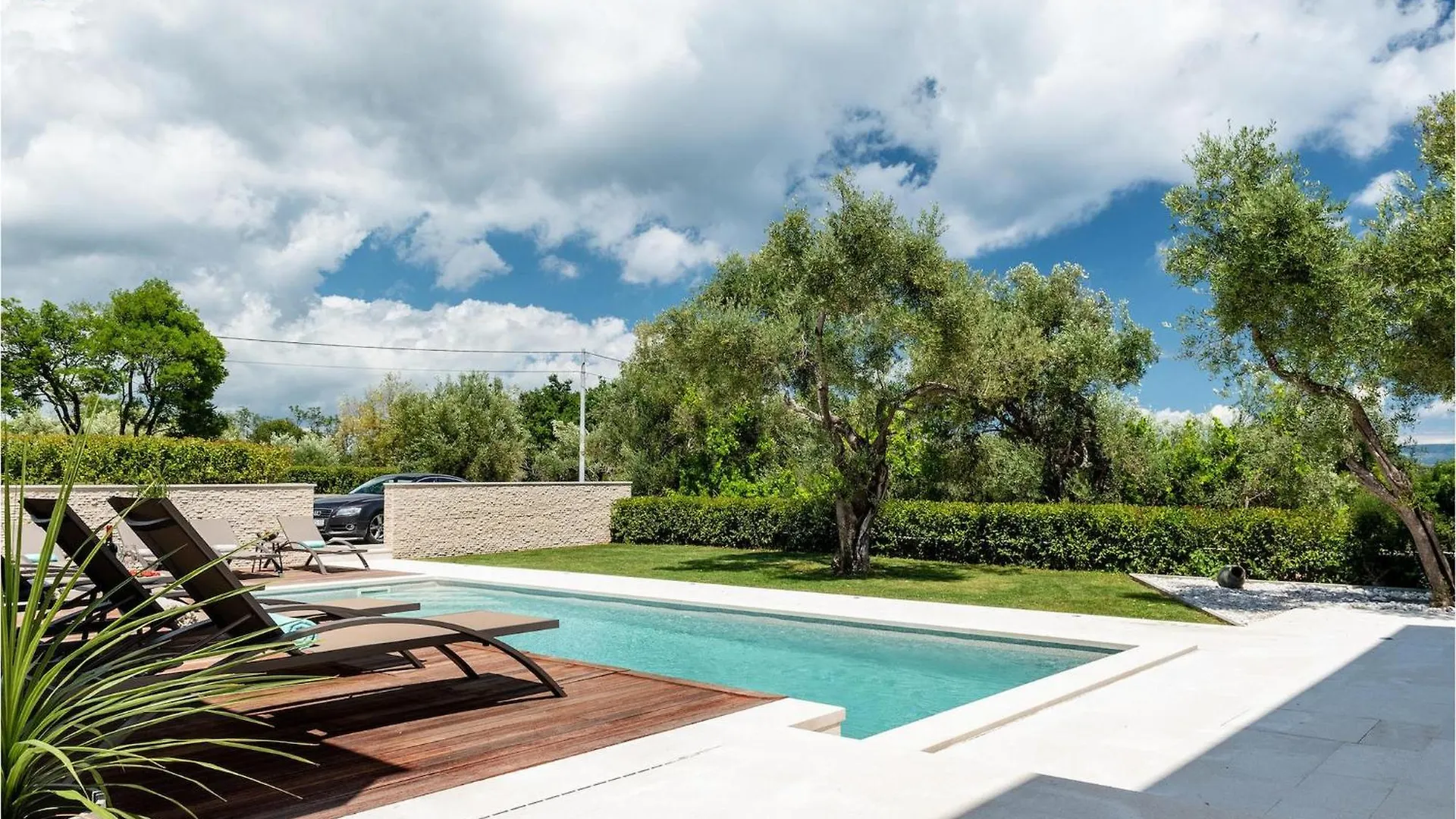 Villa Laurea Drenje  Holiday home