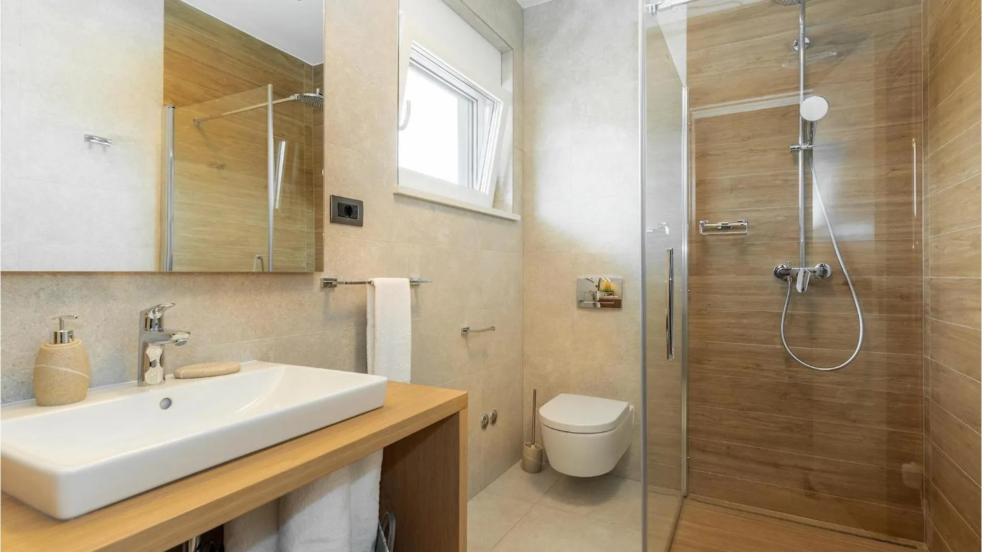 Villa Laurea Drenje  Holiday home Drenje (Istria)